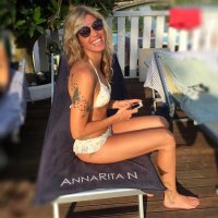 marina graziani in bikini 03.jpg
