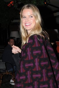 240959223_aliceeve-xaos335-09102021-3.jpg