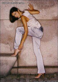 Adrianne-Curry-Feet-0070-CelebFeetArchive-com.jpg
