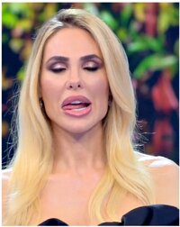 Ilary Blasi (14).jpg