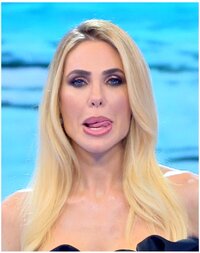 Ilary Blasi (25).jpg