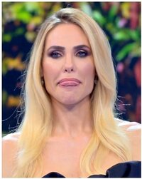 Ilary Blasi (38).jpg