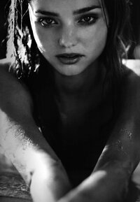 Miranda-Kerr-Naked-12.jpeg