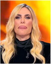 ilary blasi (1).jpg