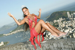 Ana Paula-Rainha do Carnaval03-foto Fernando Azevedo.0.jpg