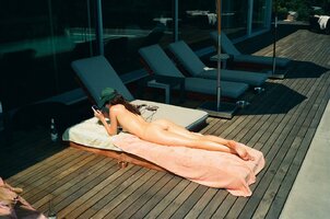 nude.jpg