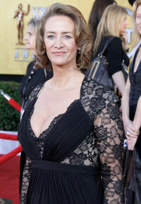 janet mcteer al gala 02.jpg