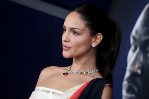 275698554_eiza-4.jpg
