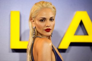 273080119_eiza-33.jpg