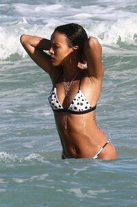 karrueche tran in bikini (08).jpg