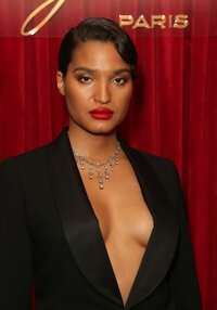 indya moore al gala 02.jpg