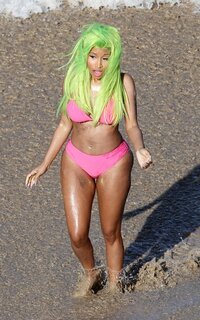 minaj-add-031412- (2).jpg