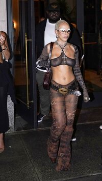 Doja-Cat-Nude-05.jpg