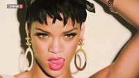 Rihanna_Complex Magazine Photoshoot 2013.avi_snapshot_01.51_[2013.01.25_21.16.21].jpg
